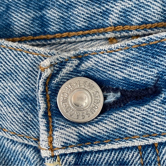 Levi Jeans - Distressed mom jeans - Picture 4 of 9